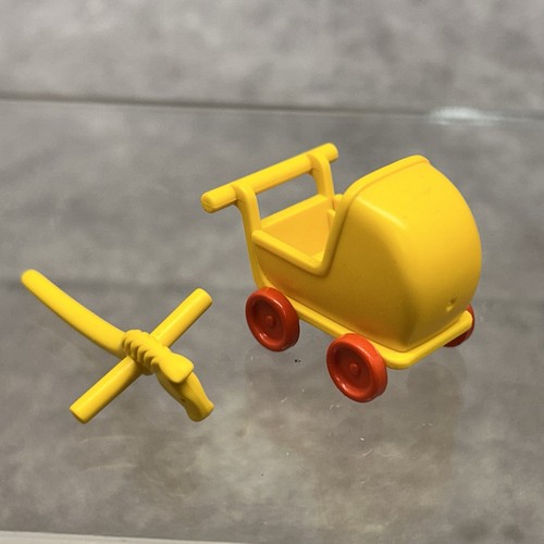 Playmobil bambola gialla